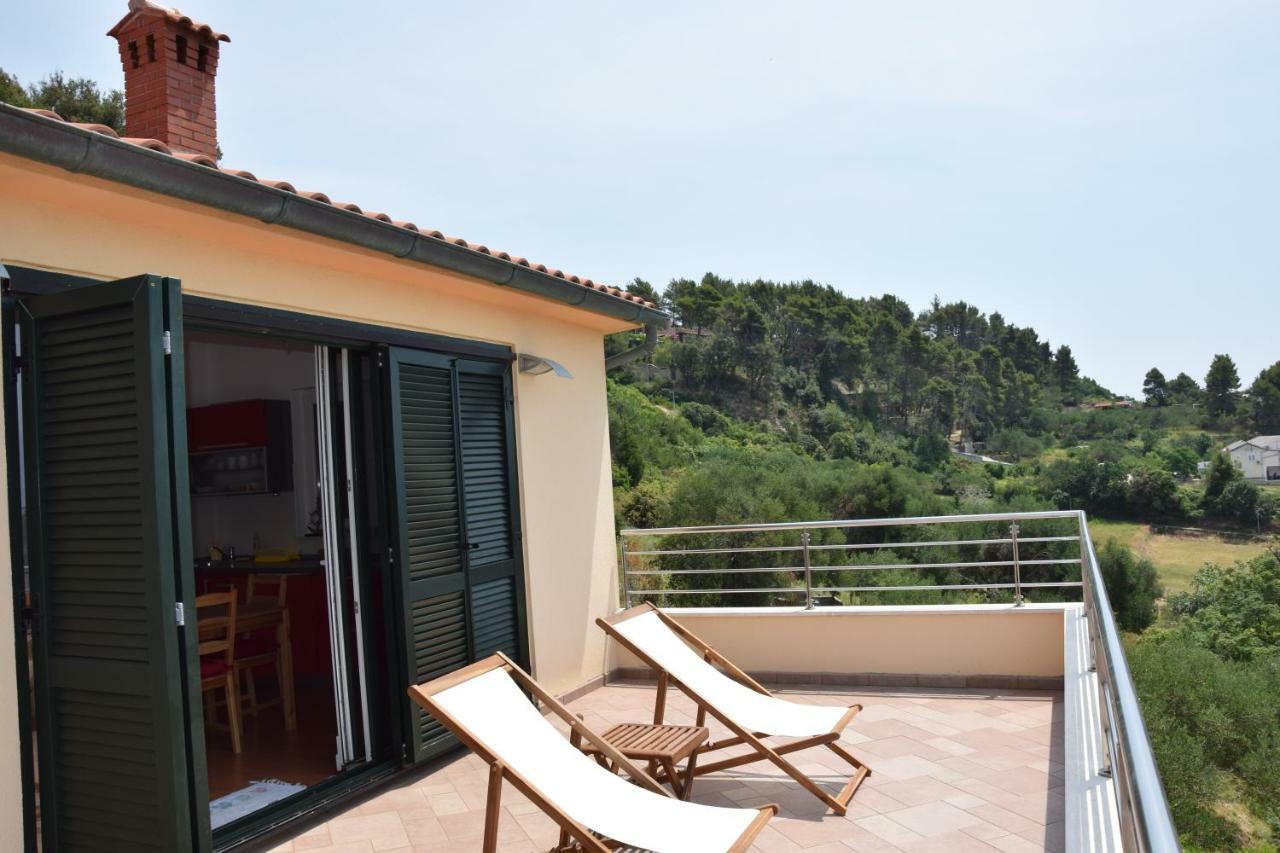 Charming Villa Rab Rab Town Exterior photo