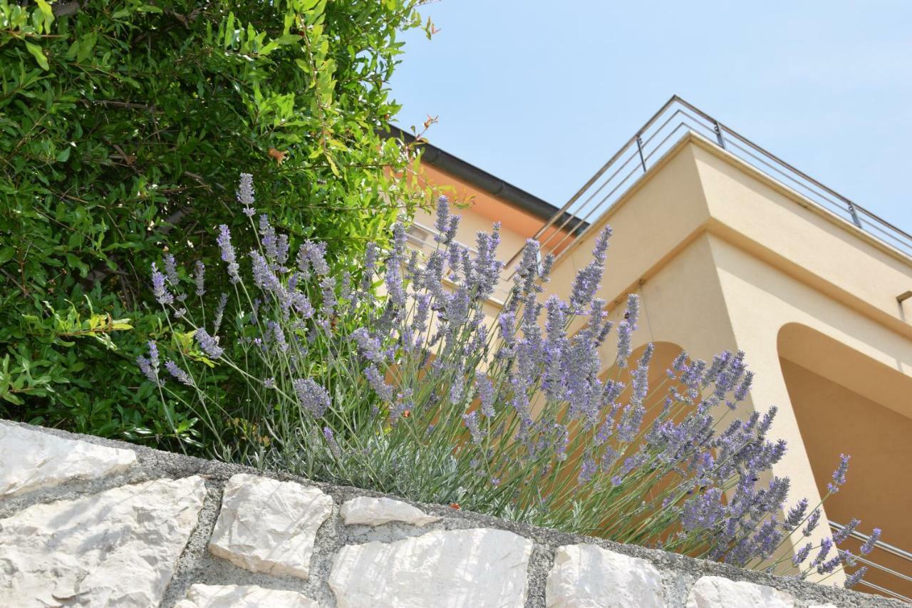 Charming Villa Rab Rab Town Exterior photo